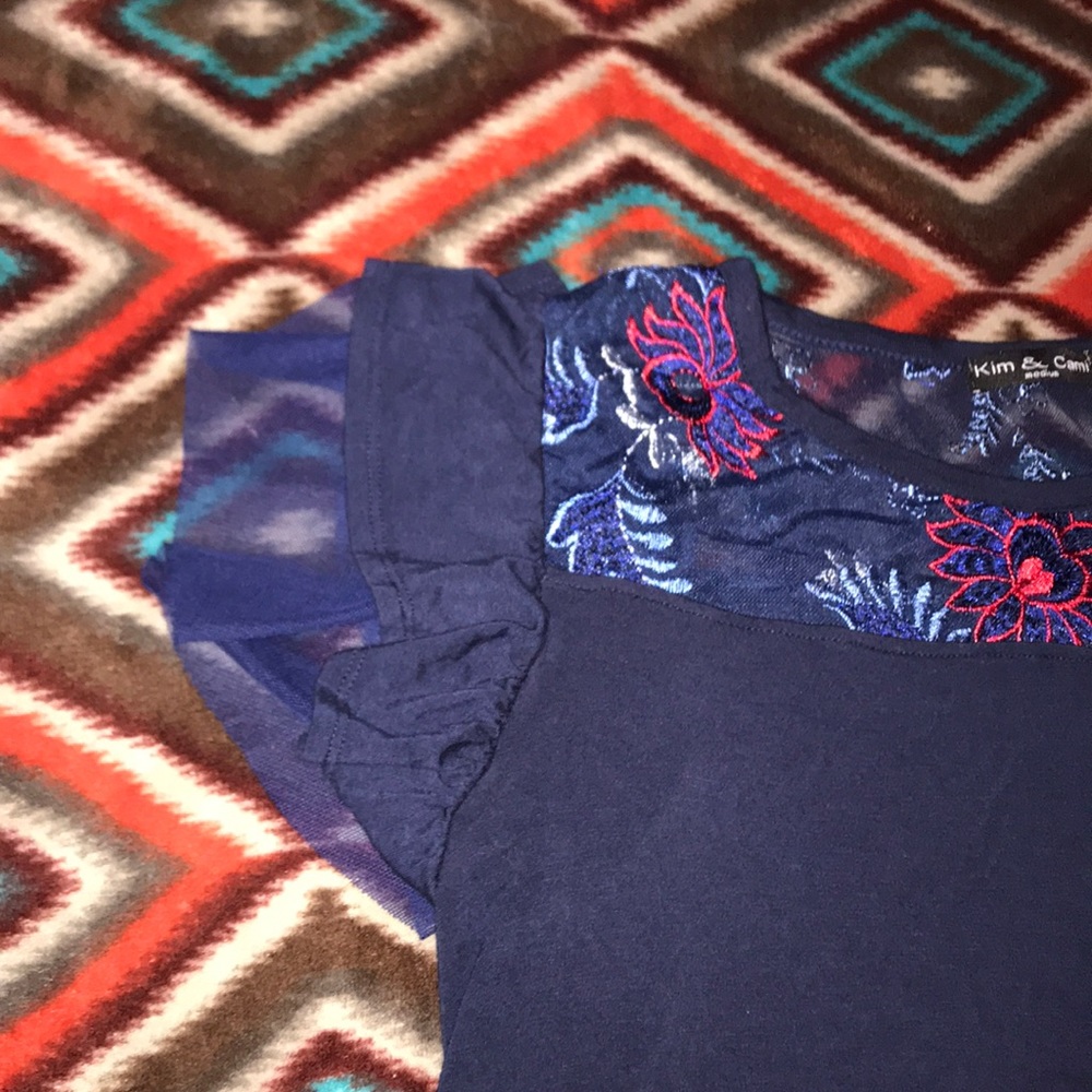 Shirt - Picture 3 of 5